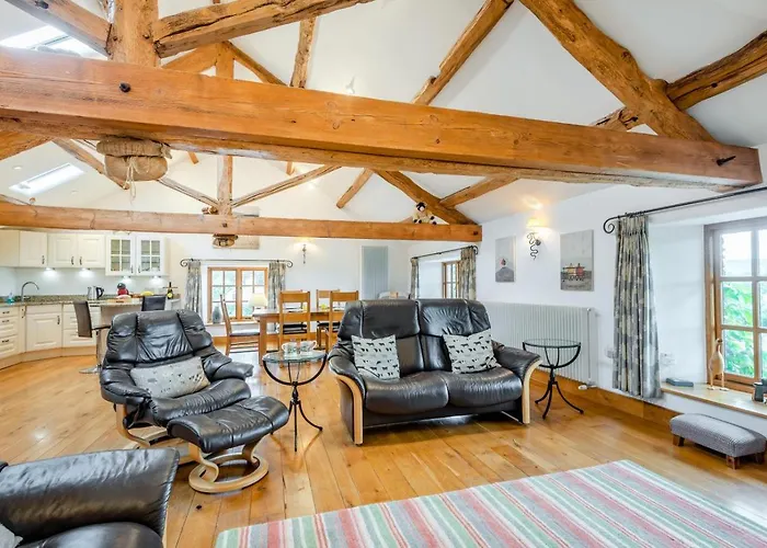 3 Bed In Outgate Oc-gl018 *