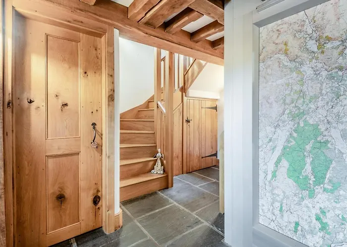 3 Bed In Outgate Oc-gl018 *