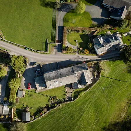 3 Bed In Outgate Oc-gl018 *